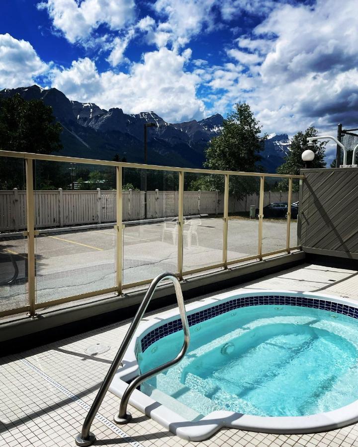 Chateau Canmore Exterior foto